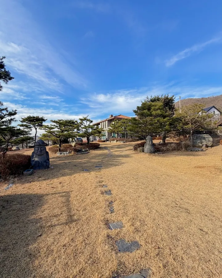 강화 멍멍포레스트 애견펜션 사진 2